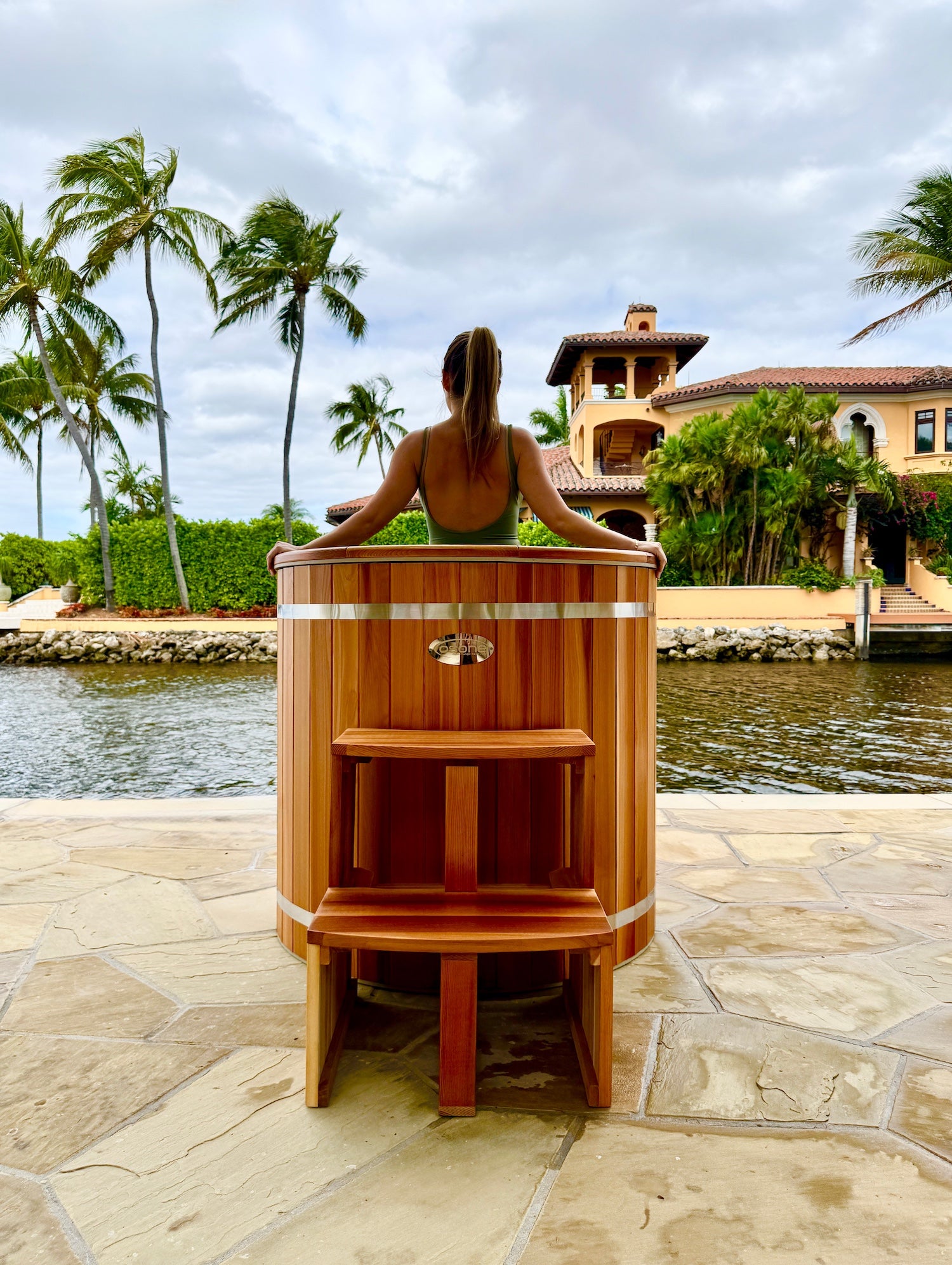OSONE HydroGen Cedar Barrel Cold Plunge 